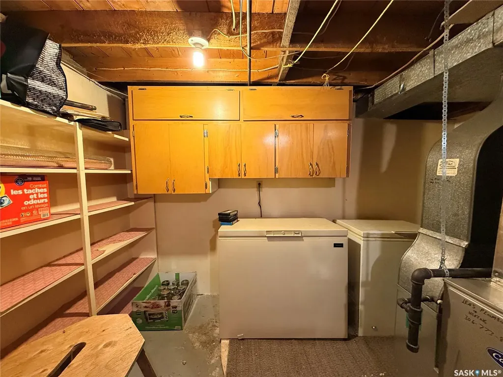392 9th Avenue NW Swift Current SK S9H 1A9