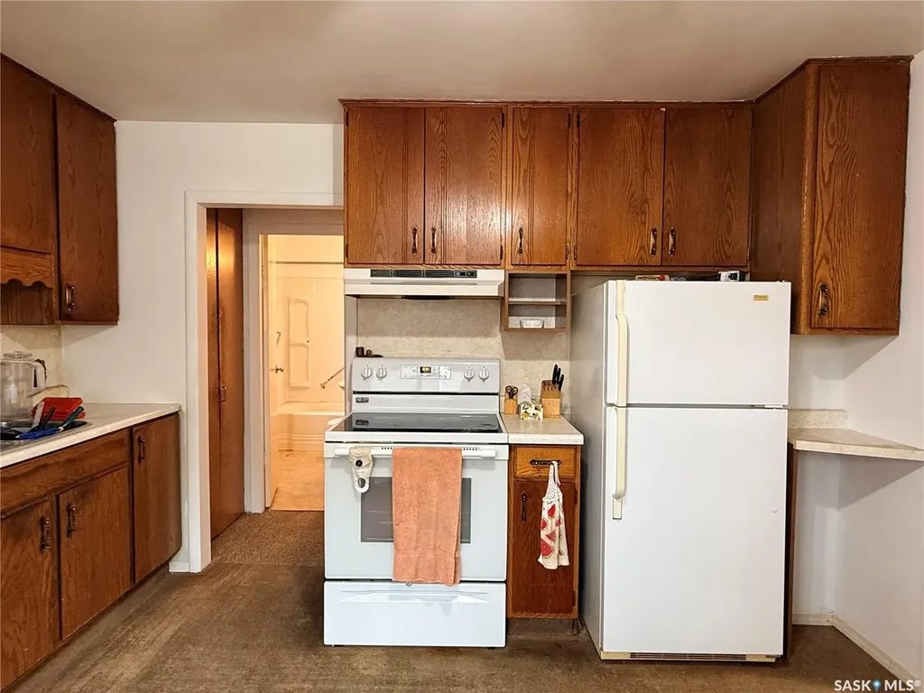 392 9th Avenue NW Swift Current SK S9H 1A9