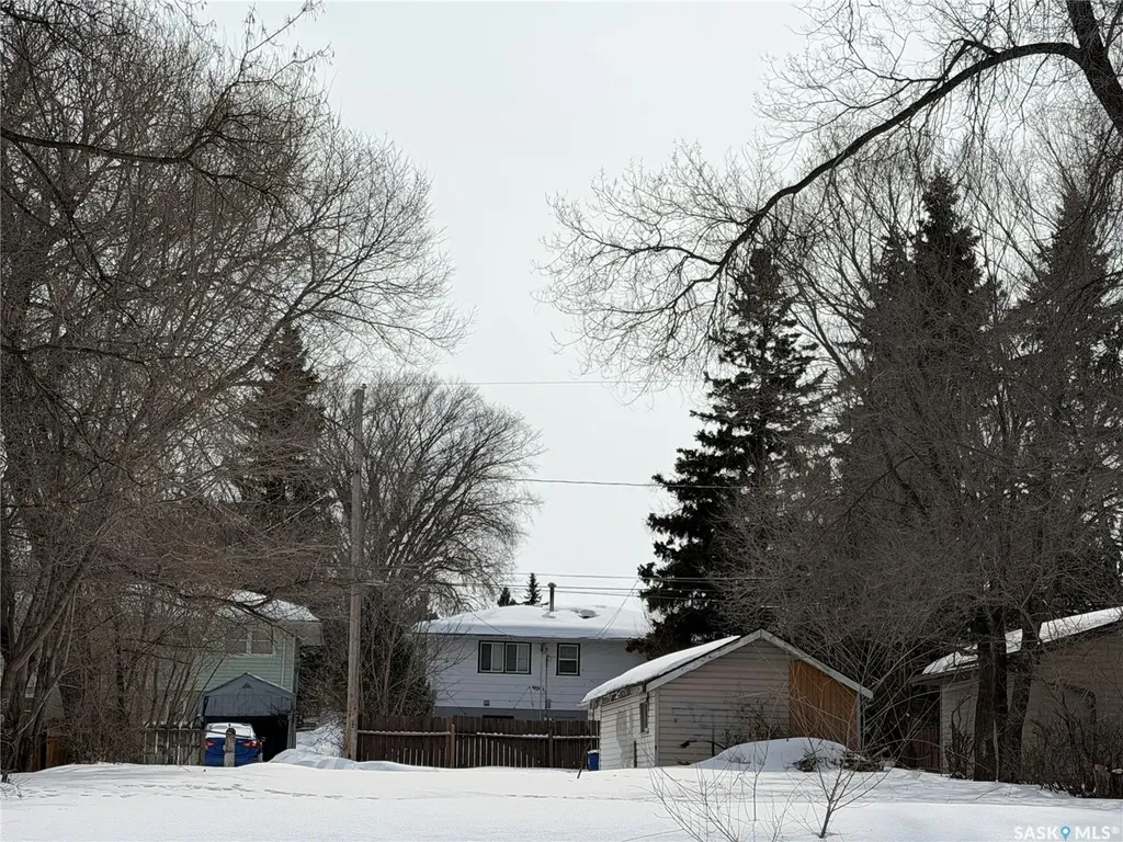 511 21st Street E Prince Albert SK S6V 1M5