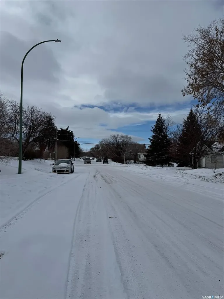 511 21st Street E Prince Albert SK S6V 1M5