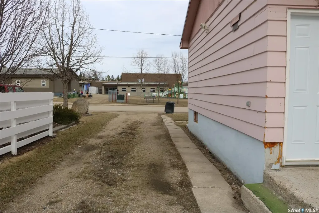 912 Lalonde Street Whitewood SK S0G 5C0