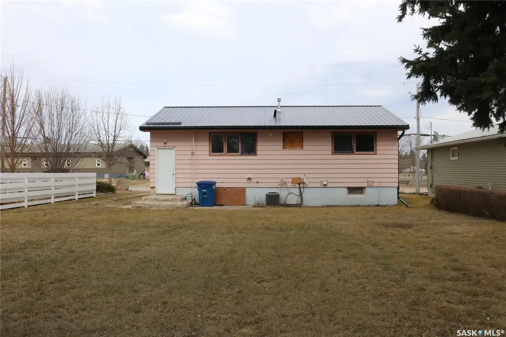 912 Lalonde Street Whitewood SK S0G 5C0