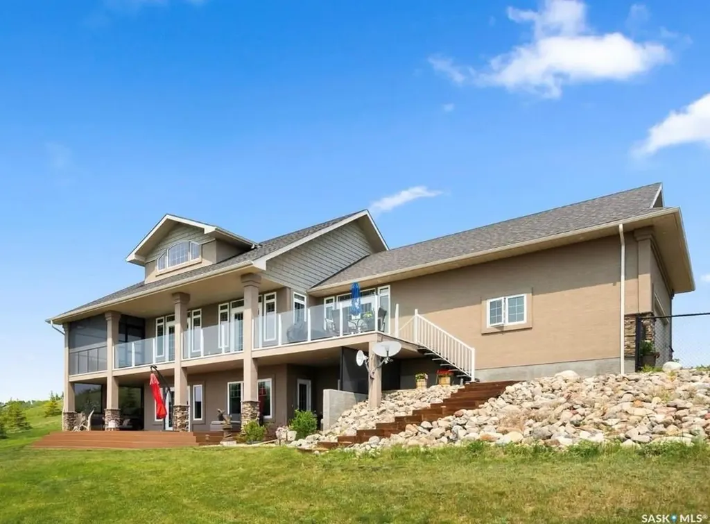 30 Shore Acres Drive Mckillop Rm No. 220 SK S0G 4L0