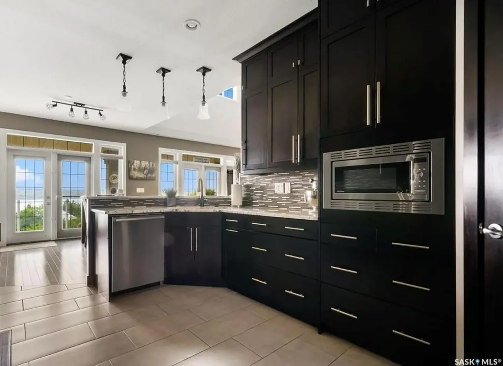 30 Shore Acres Drive Mckillop Rm No. 220 SK S0G 4L0