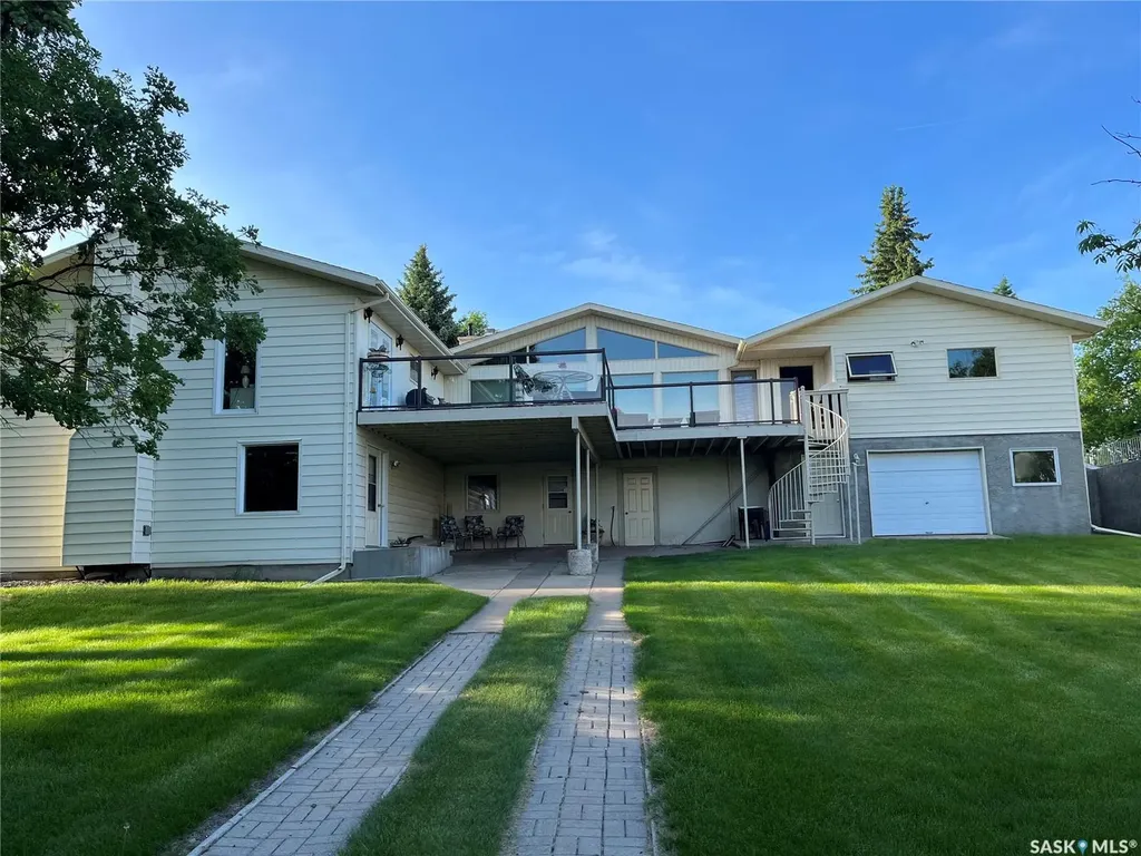 110 Logan Crescent E Yorkton SK S3N 0V9