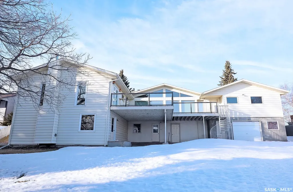 110 Logan Crescent E Yorkton SK S3N 0V9