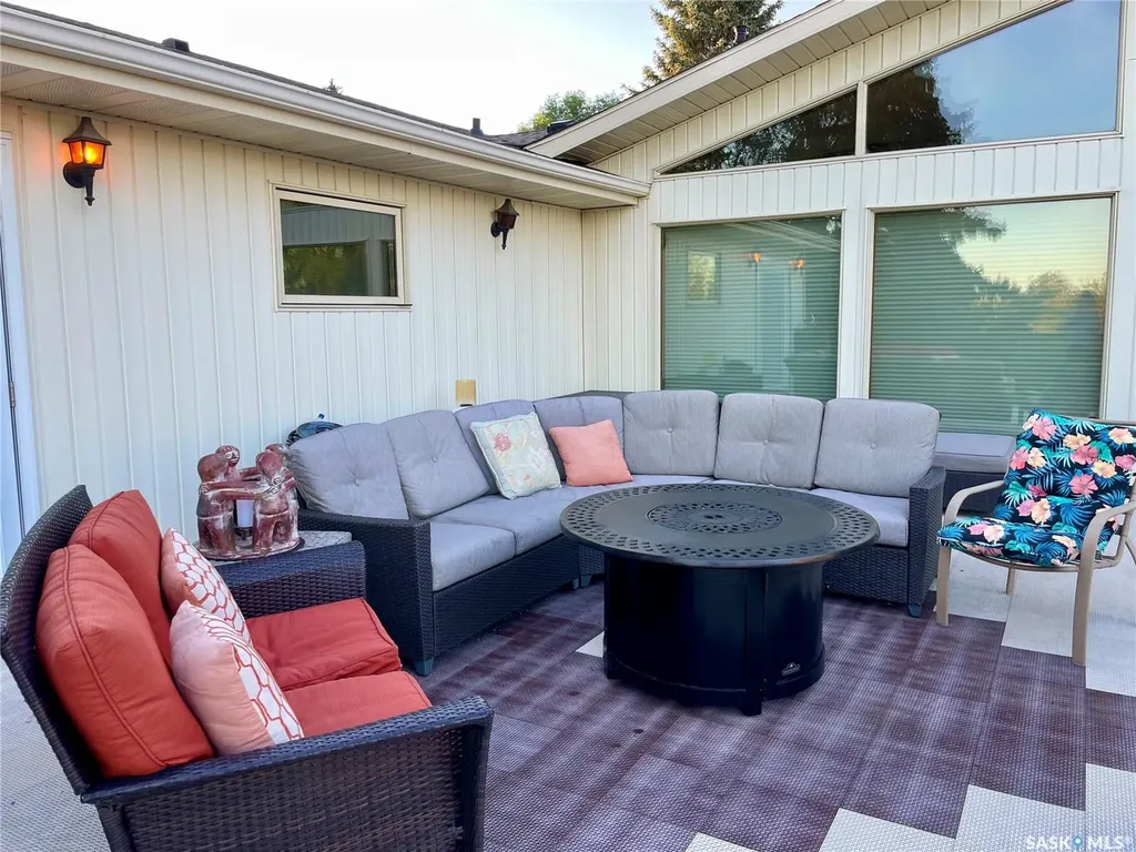 110 Logan Crescent E Yorkton SK S3N 0V9