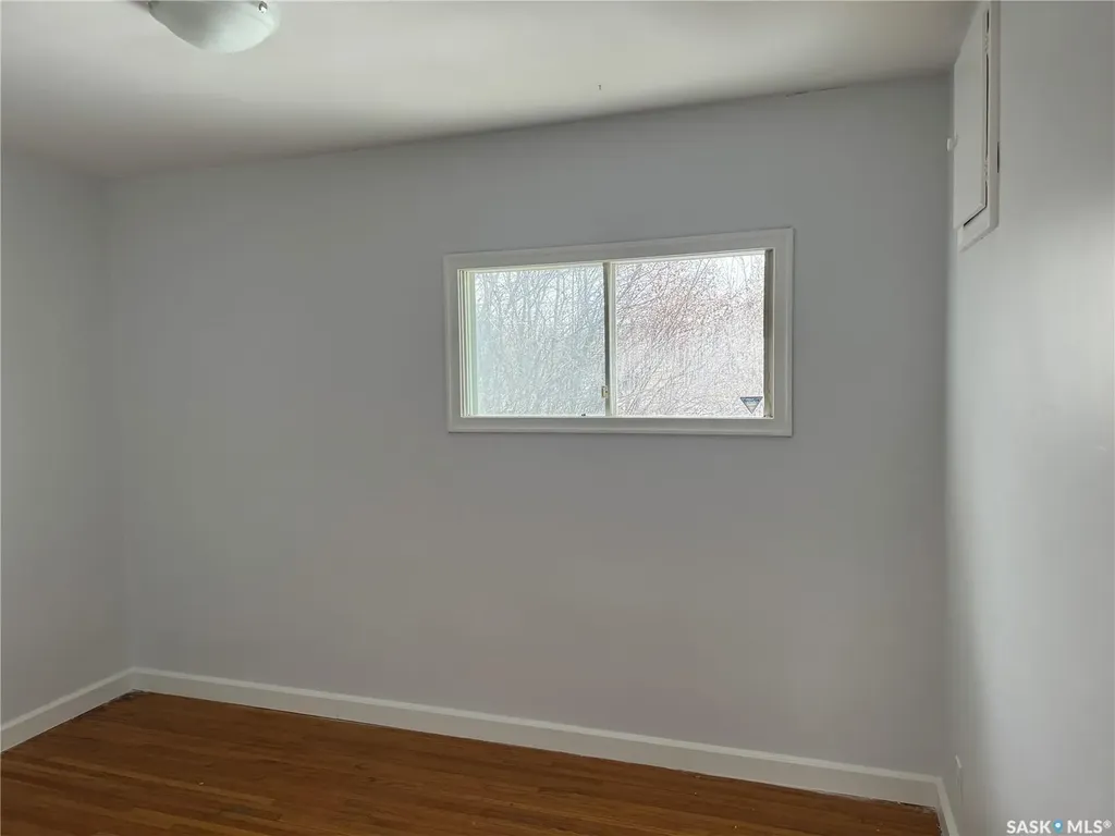1318 B Avenue N Saskatoon SK S7L 1G5