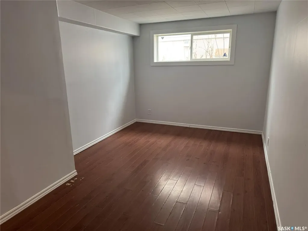 1318 B Avenue N Saskatoon SK S7L 1G5