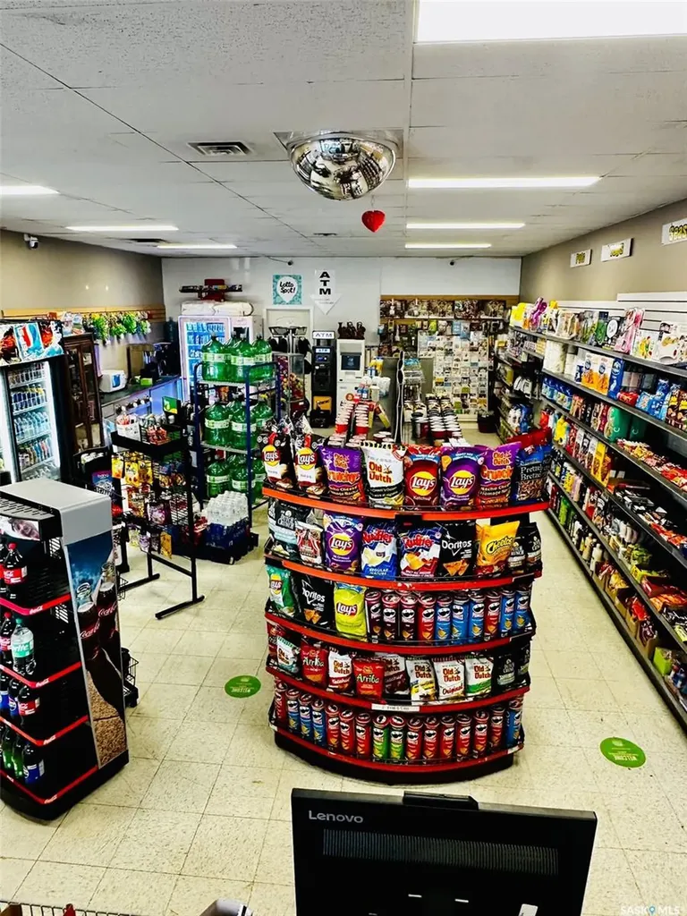 511 33rd Street W Saskatoon SK S7L 0V7
