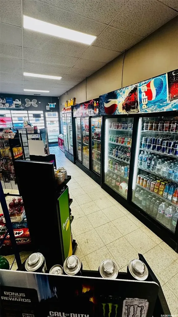 511 33rd Street W Saskatoon SK S7L 0V7