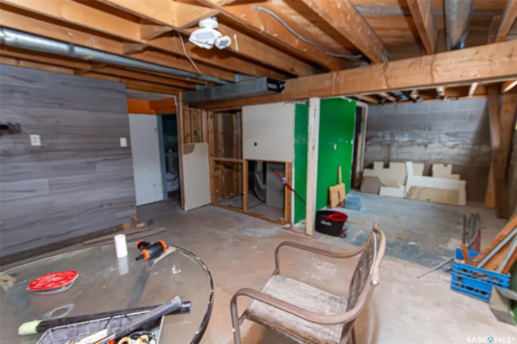 1202 106th Street North Battleford SK S9A 1X2