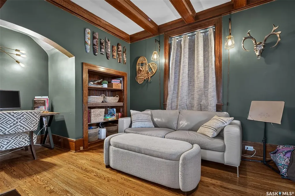 161 Marlborough Street E Moose Jaw SK S6H 0T3