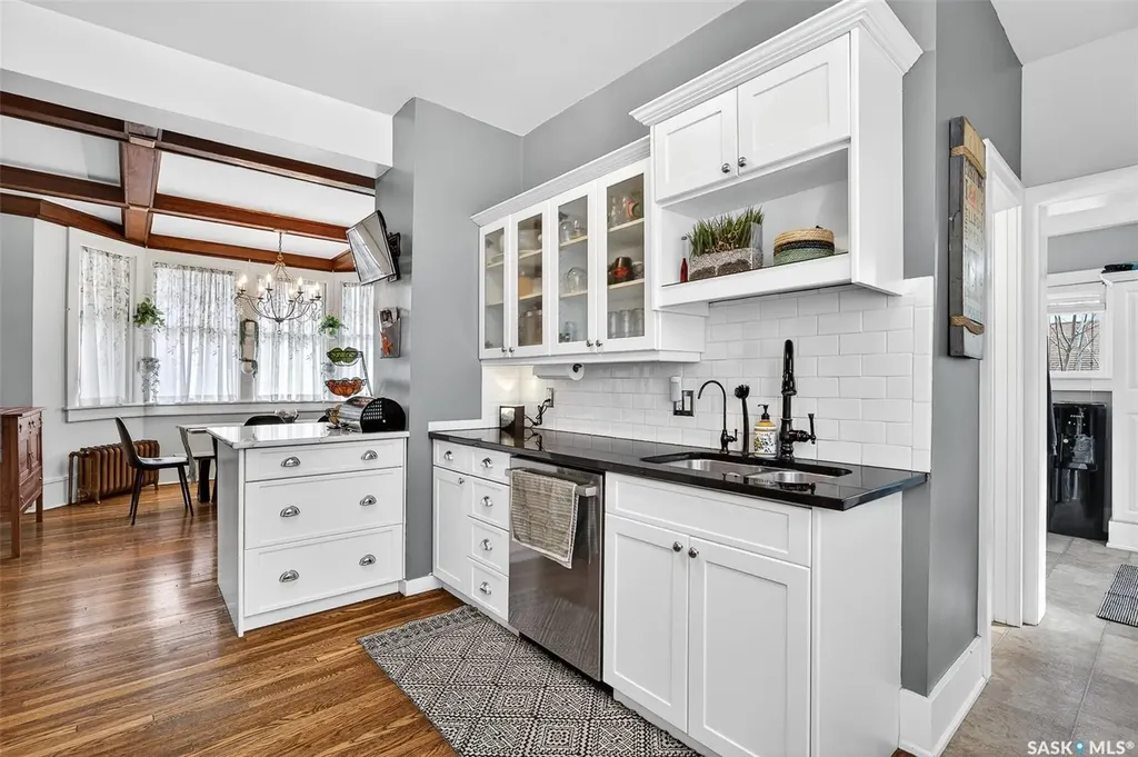 161 Marlborough Street E Moose Jaw SK S6H 0T3