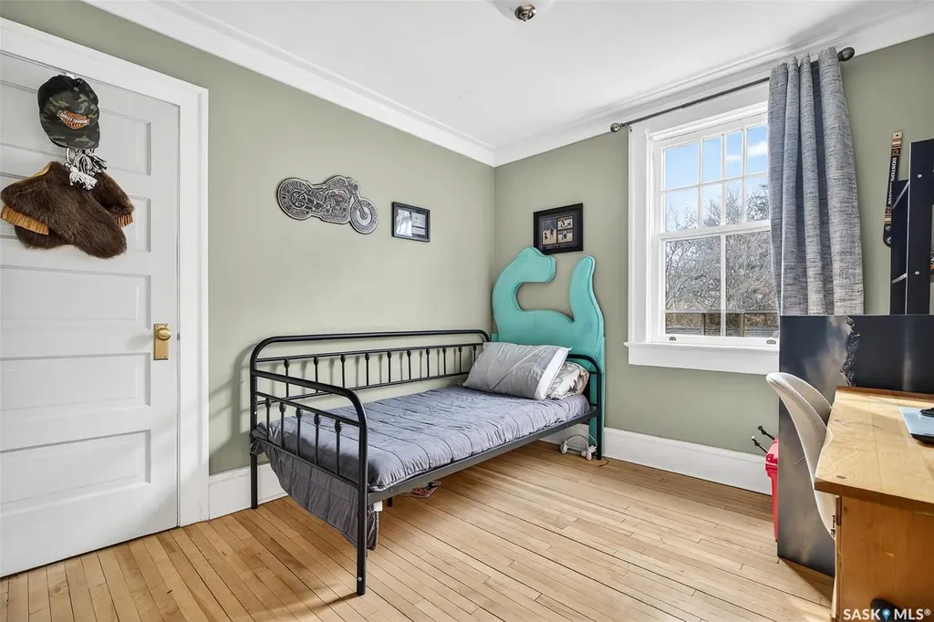161 Marlborough Street E Moose Jaw SK S6H 0T3