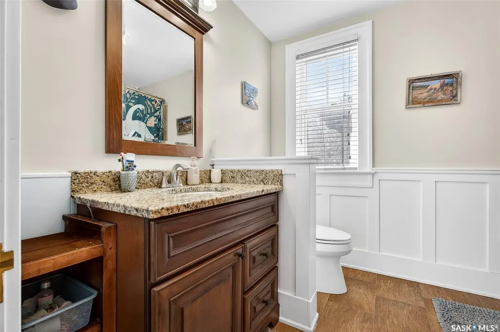 161 Marlborough Street E Moose Jaw SK S6H 0T3