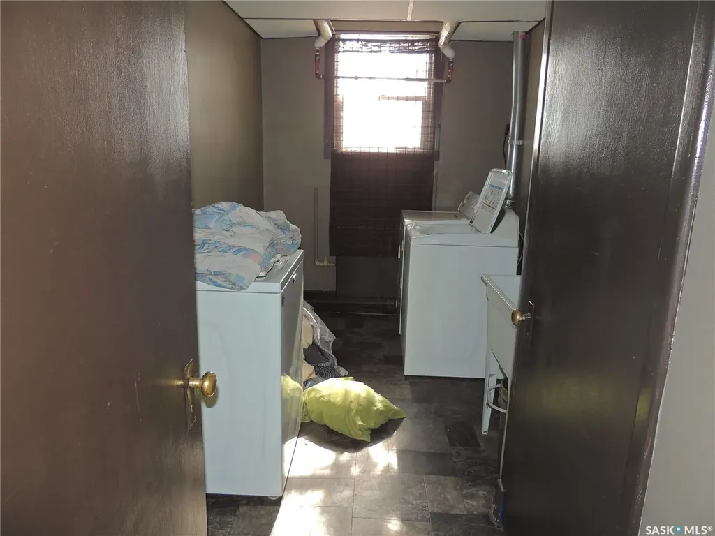 729 Carbon Avenue Bienfait SK S0C 0M0