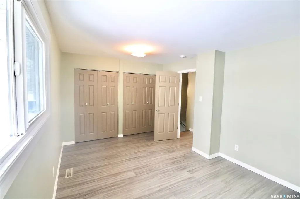 35 Mackenzie Way Regina SK S4N 5M5