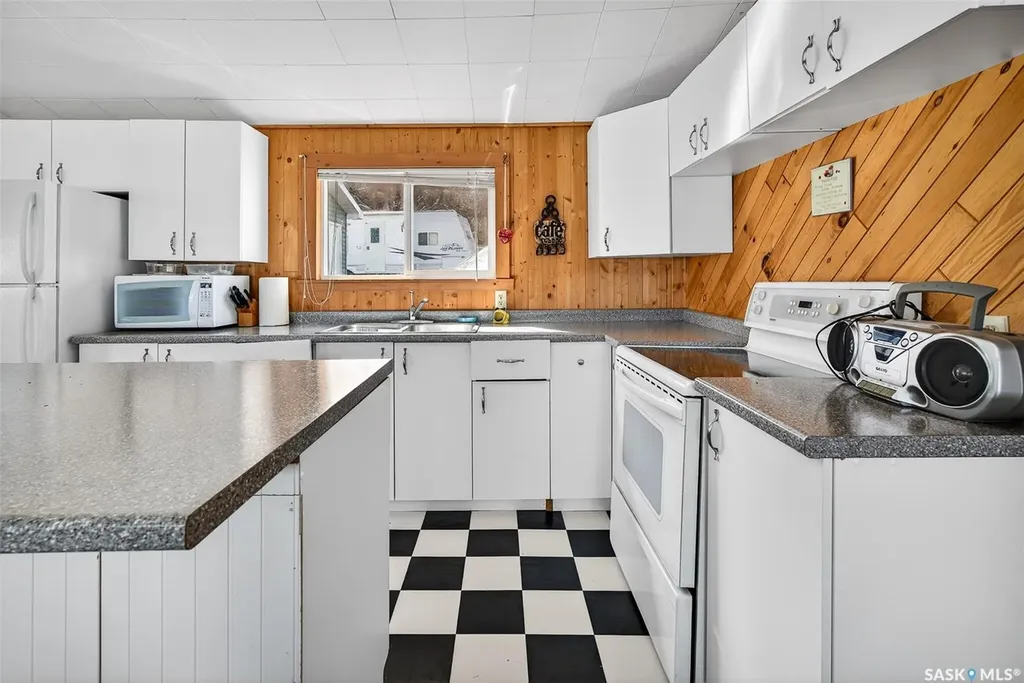 1206 Tatanka Drive Sun Valley SK S0H 4C0