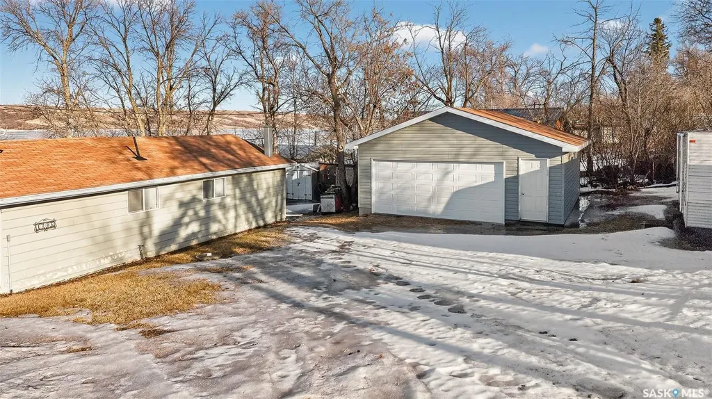 1206 Tatanka Drive Sun Valley SK S0H 4C0