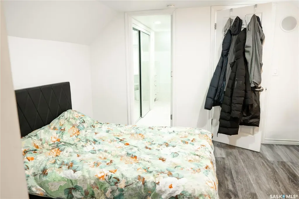 2128 Osler Street Regina SK S4P 1W6