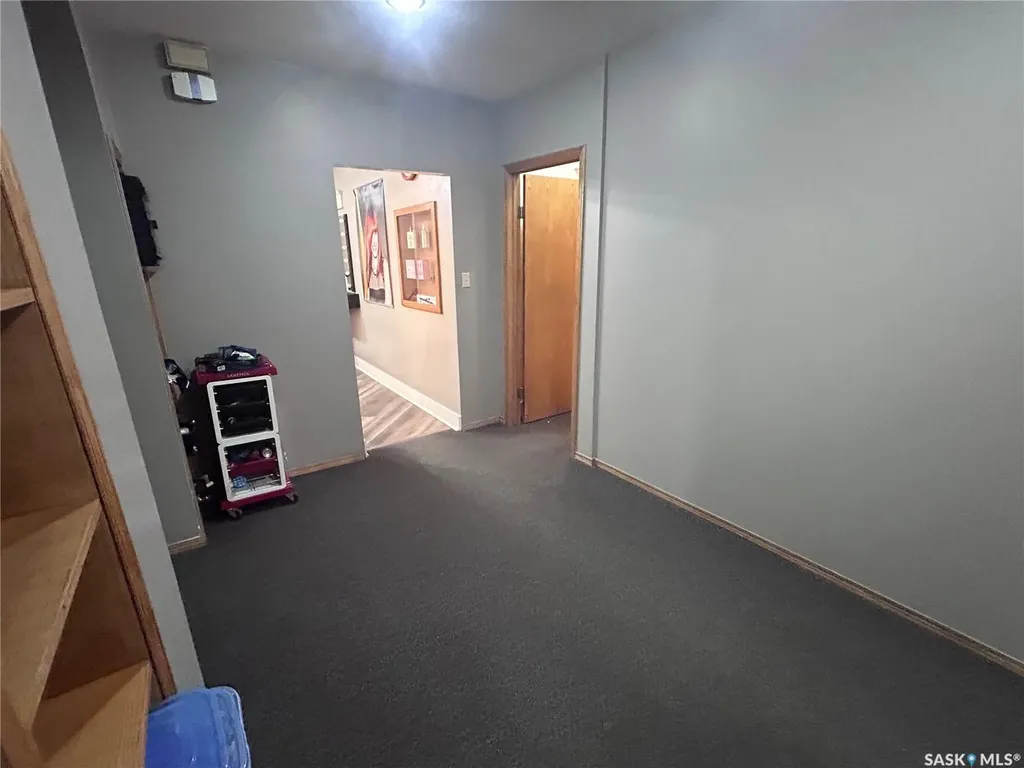 935 4th Street Estevan SK S4A 0W2