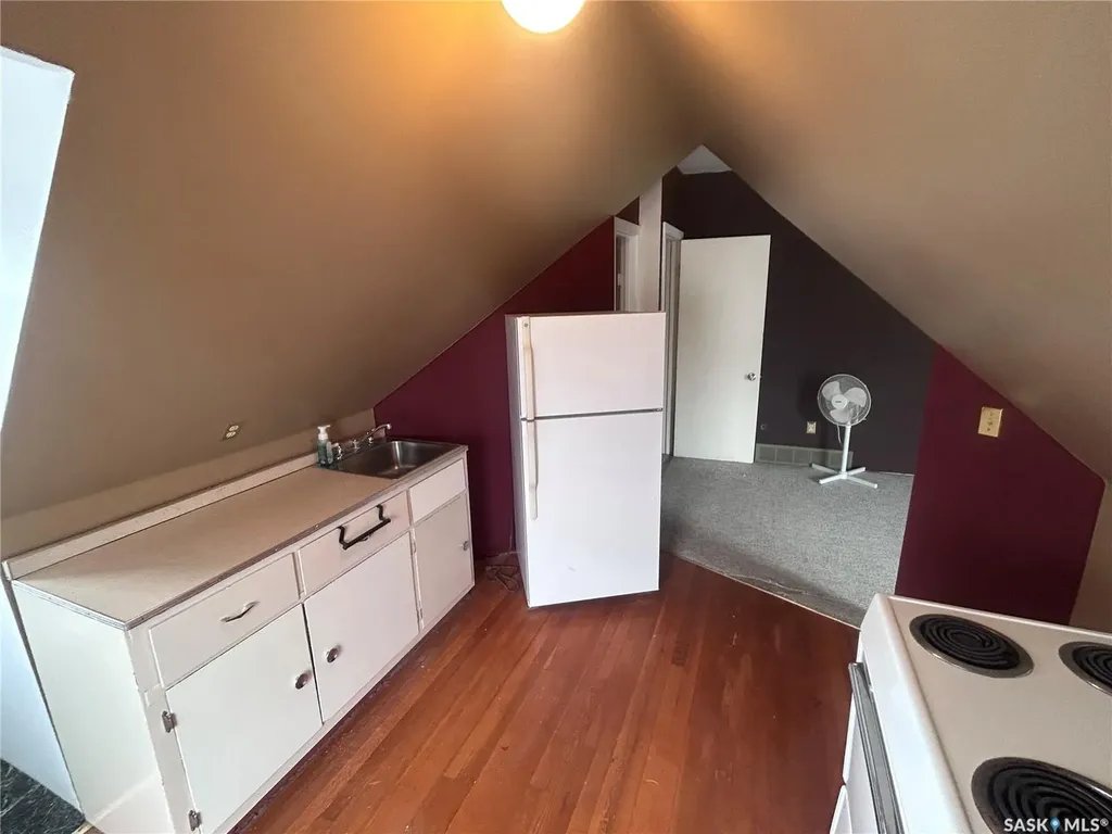 935 4th Street Estevan SK S4A 0W2