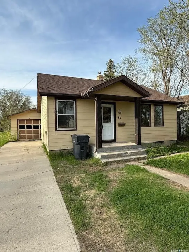 89 Darlington Street W Yorkton SK S3N 0E8