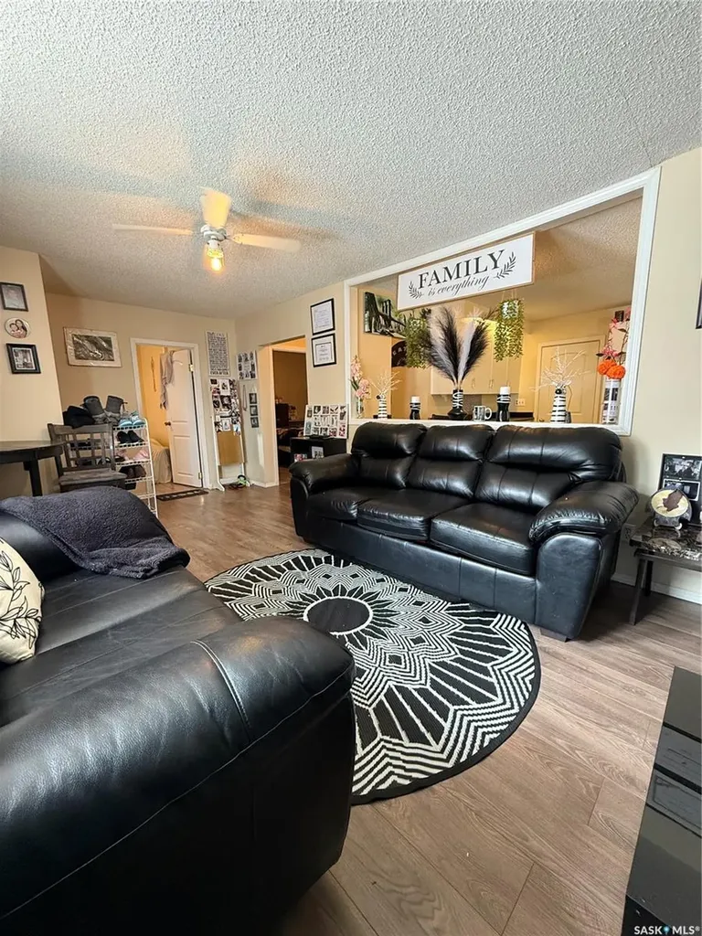 89 Darlington Street W Yorkton SK S3N 0E8
