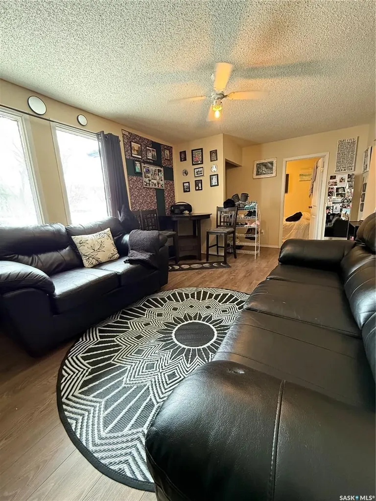 89 Darlington Street W Yorkton SK S3N 0E8