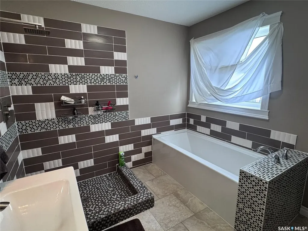 237 Eagle Point Drive La Ronge SK S0J 1L0