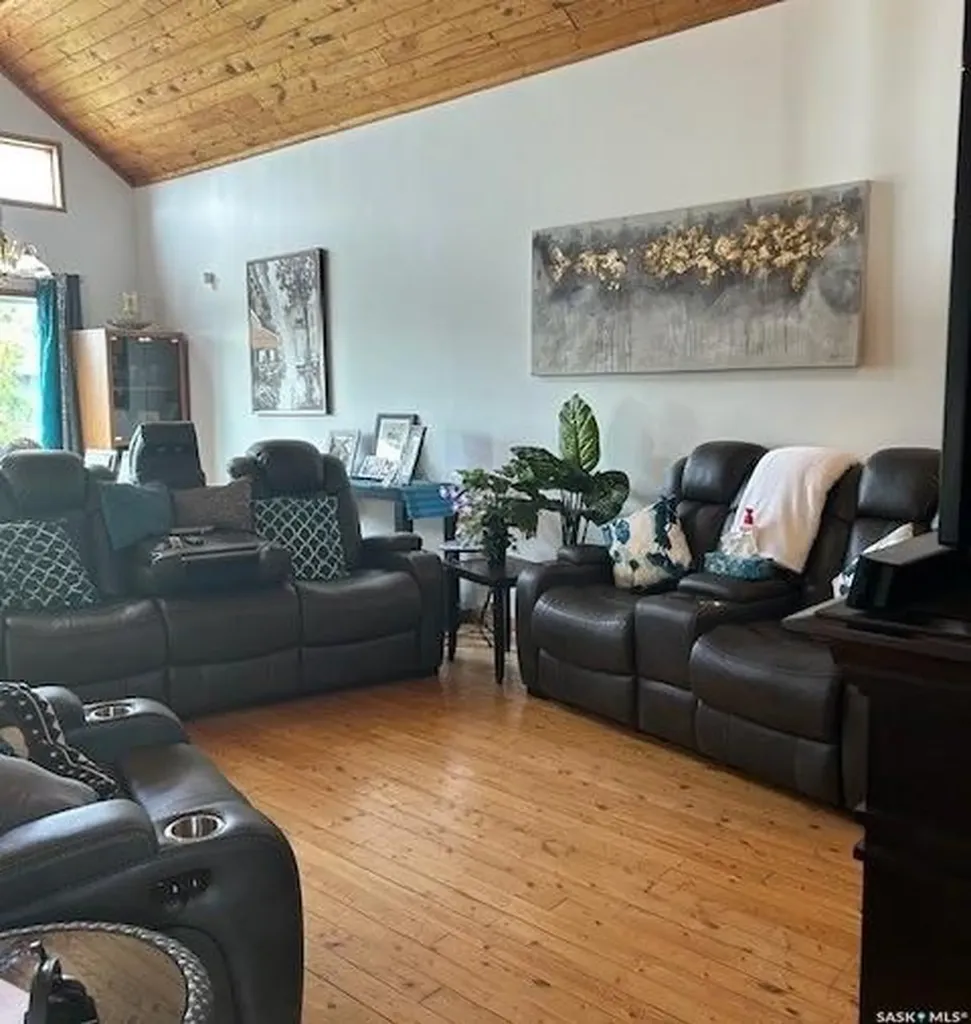 206 2nd Street W Carrot River SK S0E 0L0