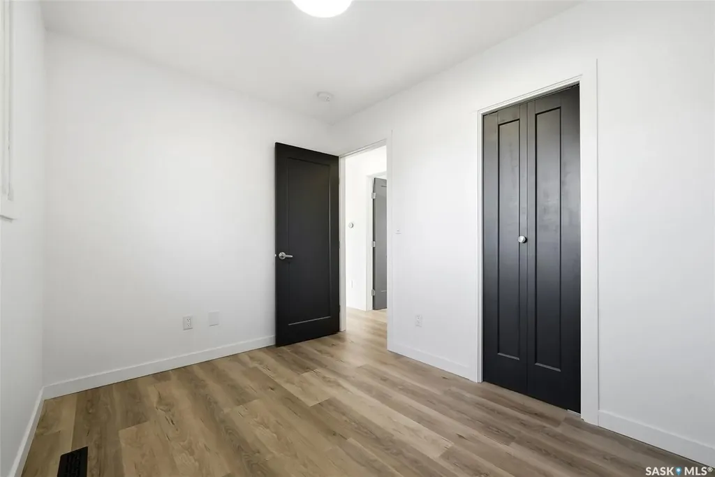 259 Broad Street N Regina SK S4P 0J3