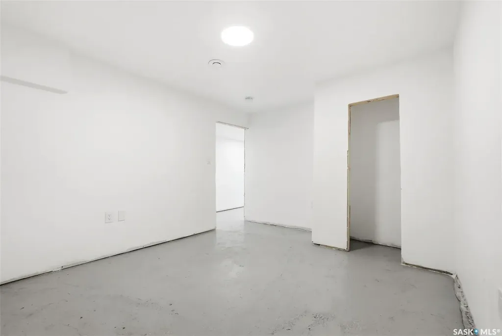 259 Broad Street N Regina SK S4P 0J3