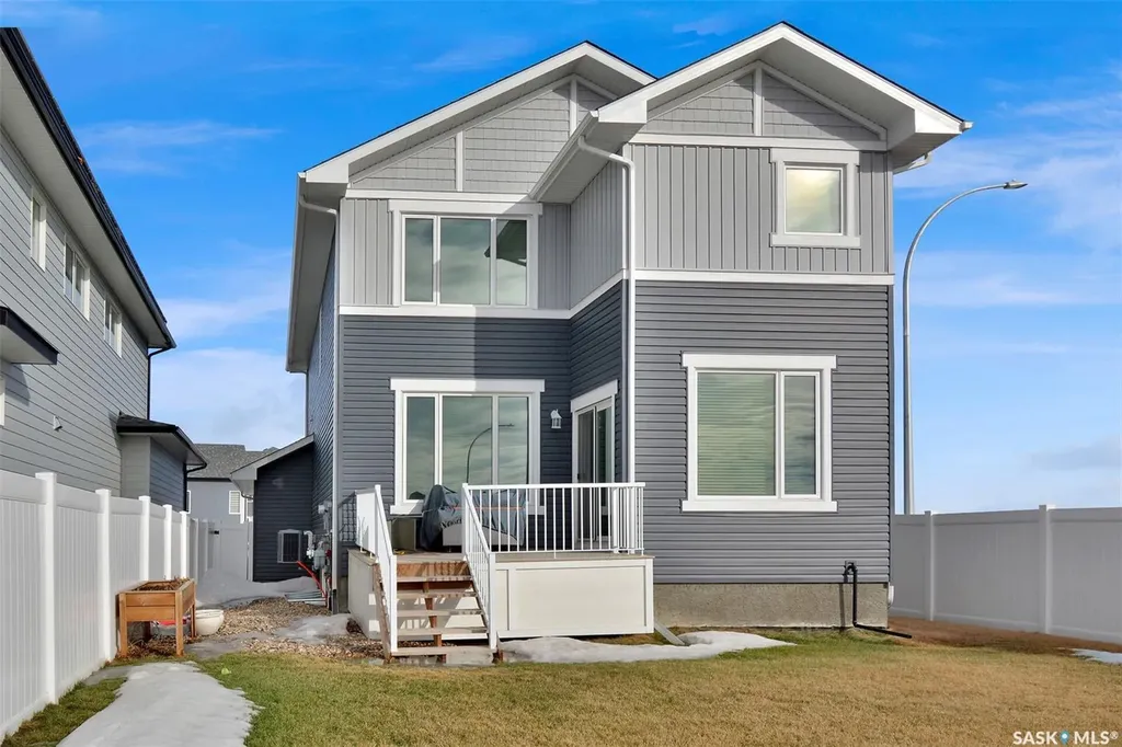 104 Forsey Avenue Saskatoon SK S7W 1C8