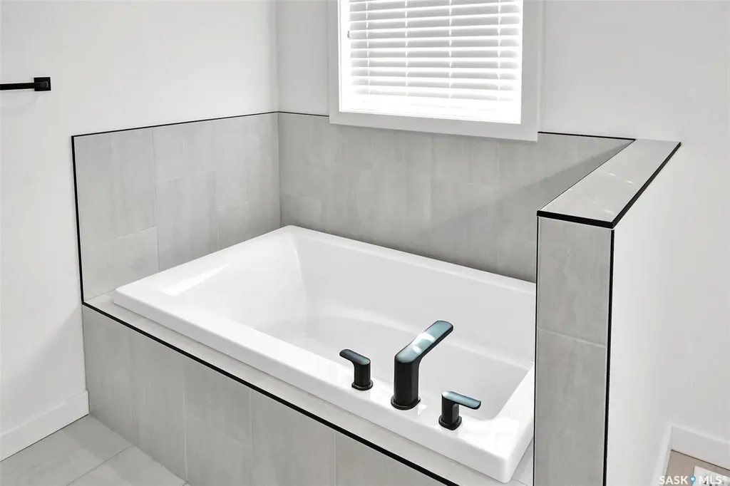 104 Forsey Avenue Saskatoon SK S7W 1C8