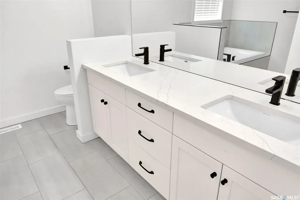 104 Forsey Avenue Saskatoon SK S7W 1C8