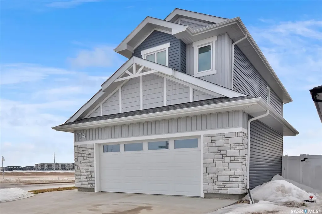 104 Forsey Avenue Saskatoon SK S7W 1C8