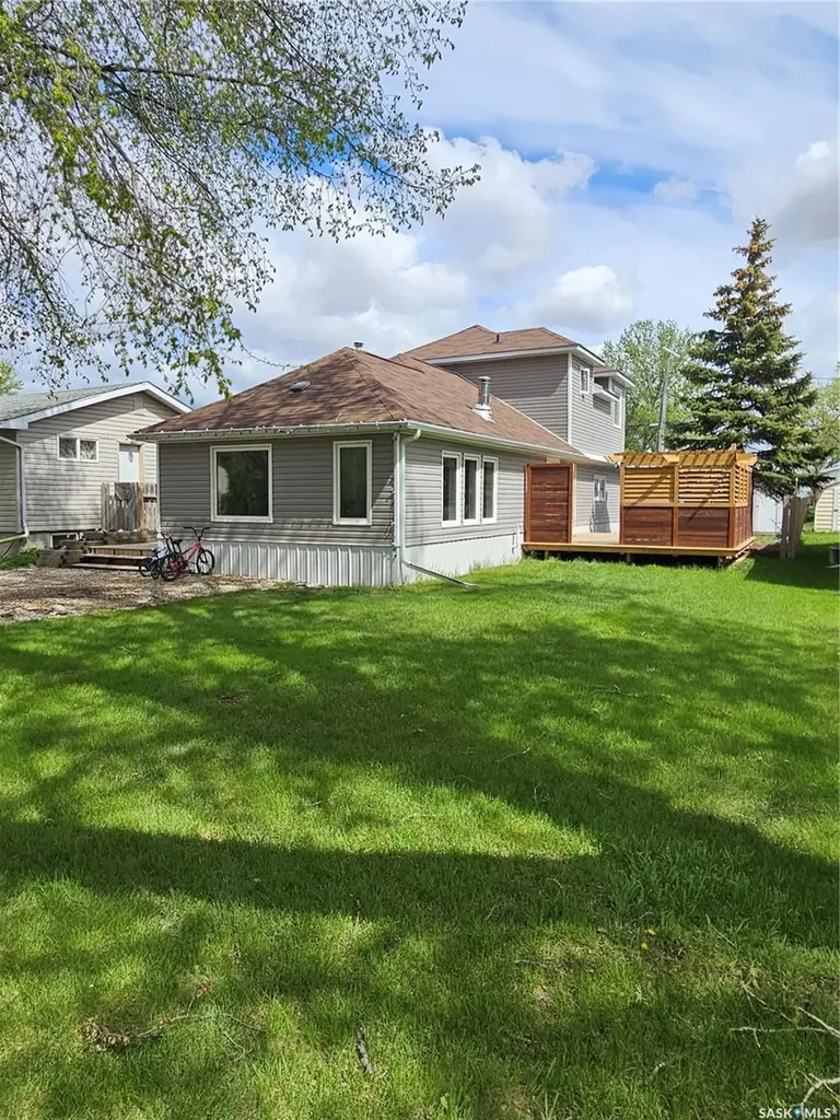 117 2nd Street W Carlyle SK S0C 0R0