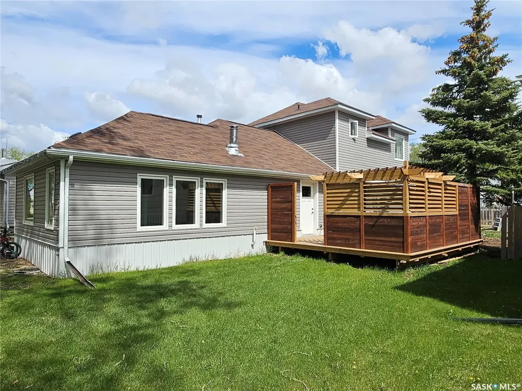 117 2nd Street W Carlyle SK S0C 0R0