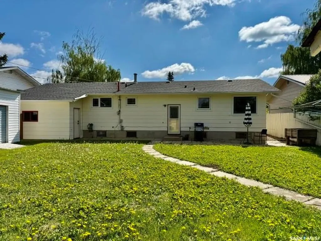 1117 10th Street Humboldt SK S0K 2A0