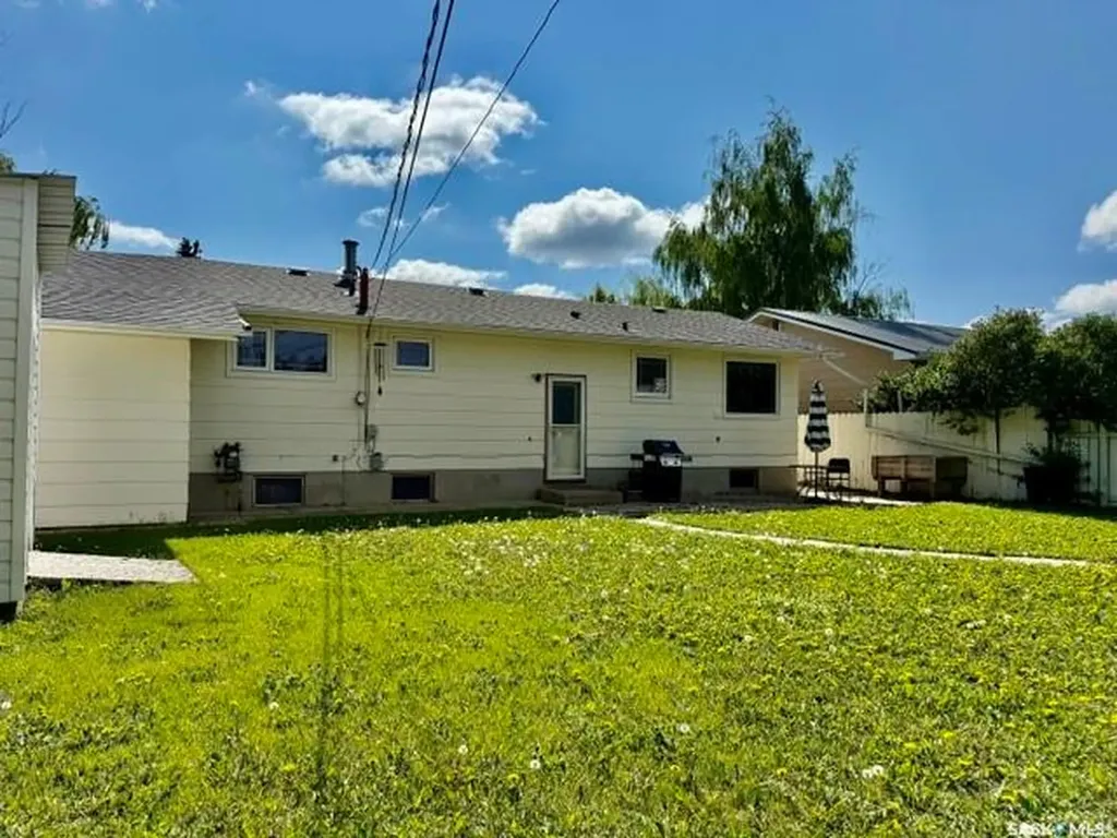 1117 10th Street Humboldt SK S0K 2A0
