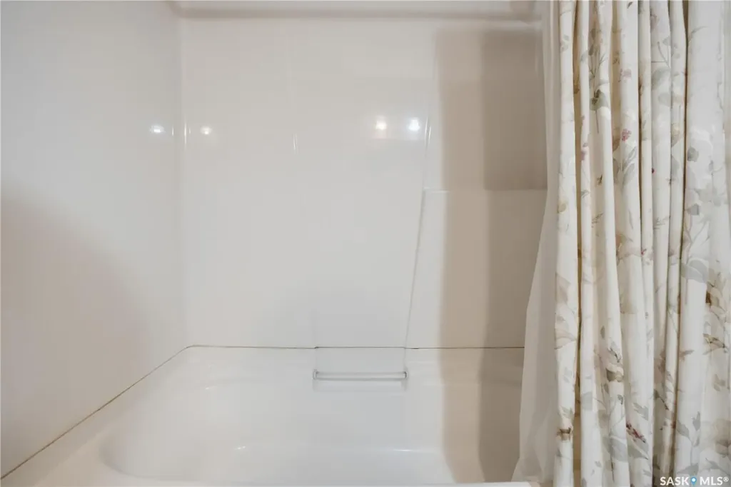 4341 Rae Street Regina SK S4S 3B2
