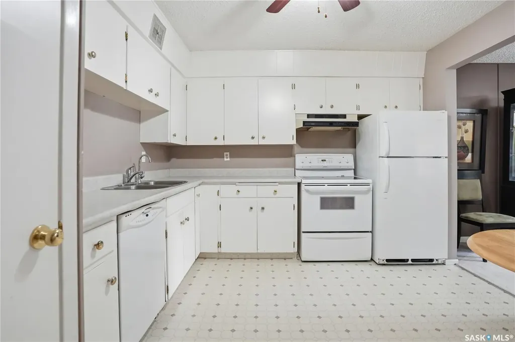 4341 Rae Street Regina SK S4S 3B2