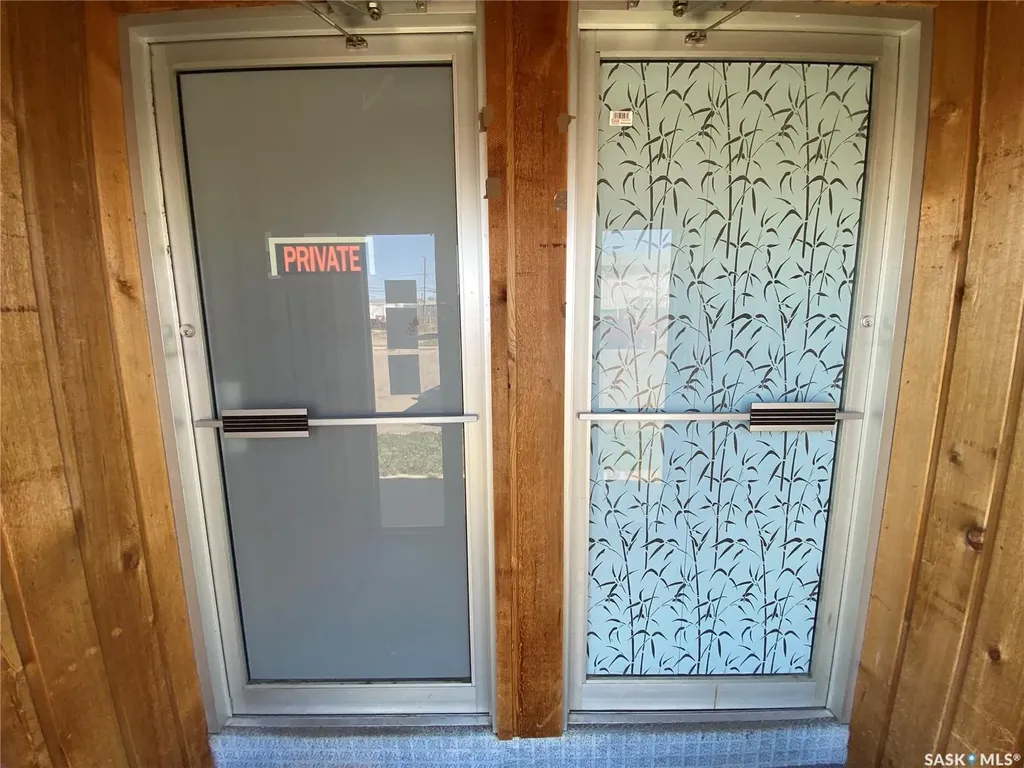 113 1st Avenue W Kindersley SK S0L 1S0
