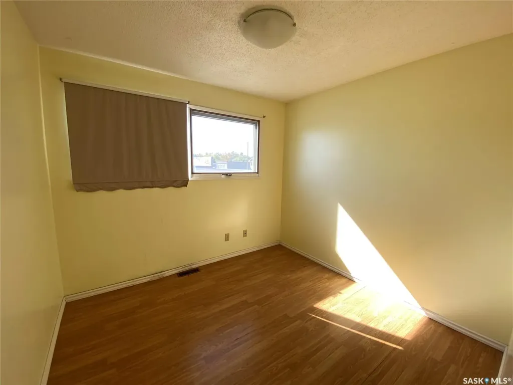113 1st Avenue W Kindersley SK S0L 1S0