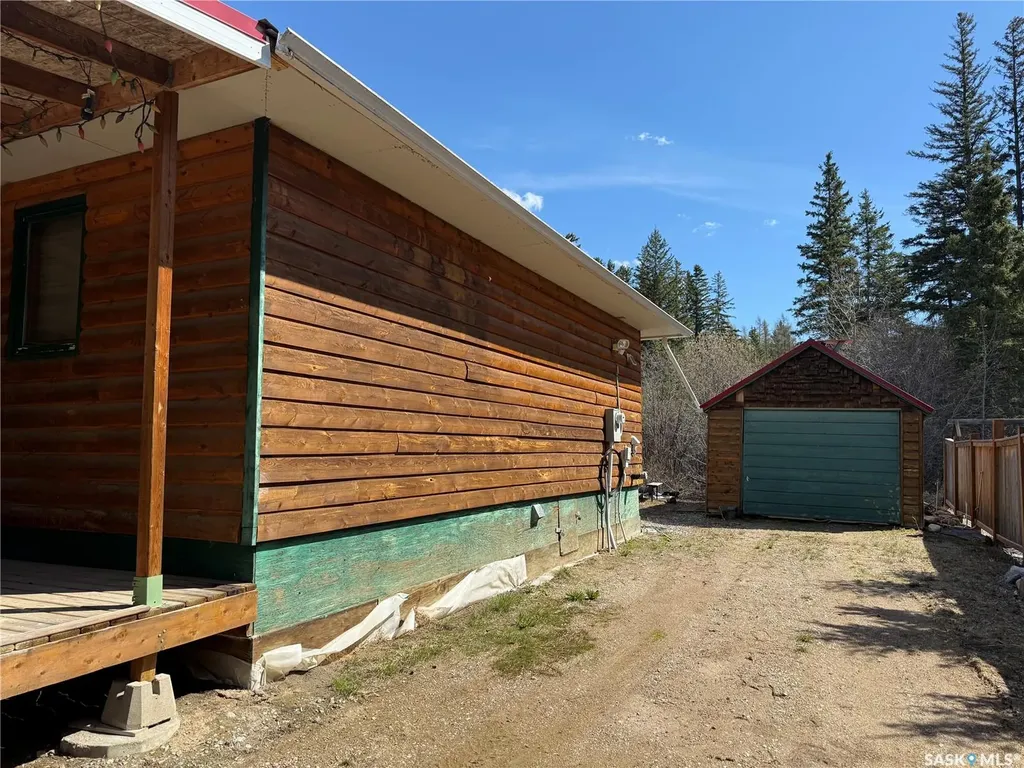 127 Helen Street Chitek Lake SK S0J 0L0