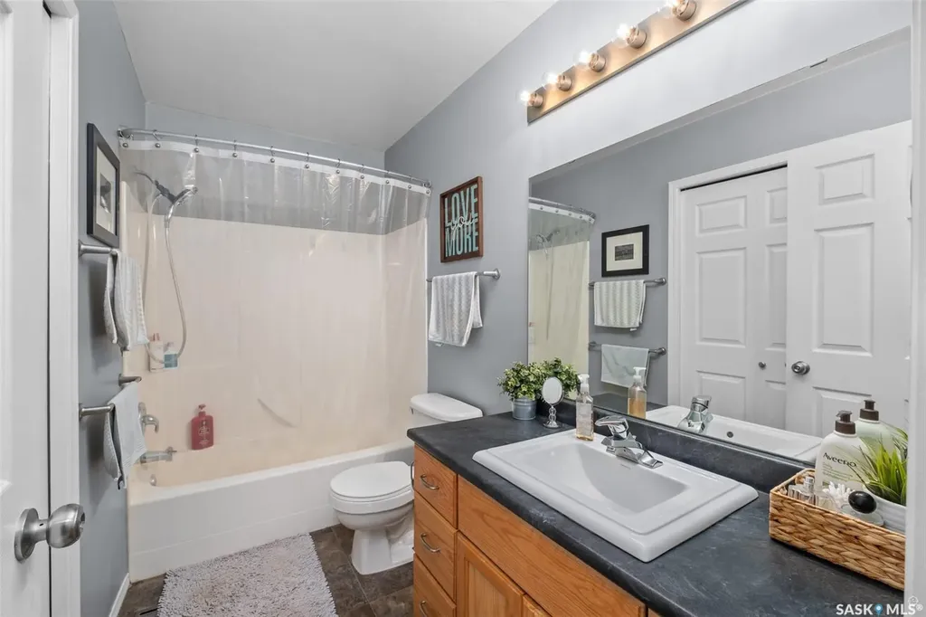 808 Lakeridge Drive Buckland Rm No. 491 SK S6V 5R3