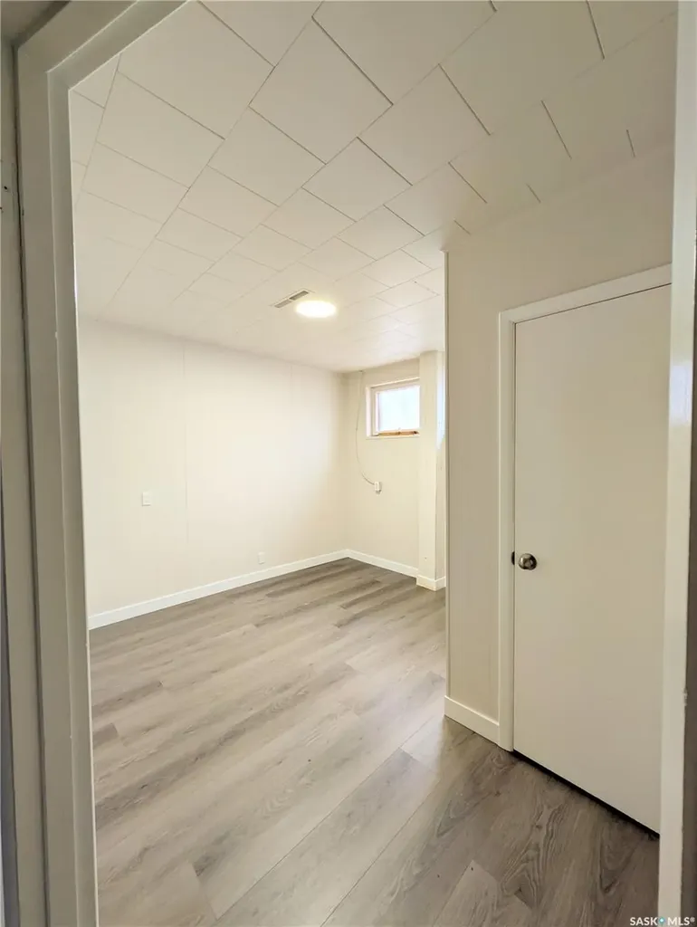 448 6th Avenue NW Swift Current SK S9H 0Y3