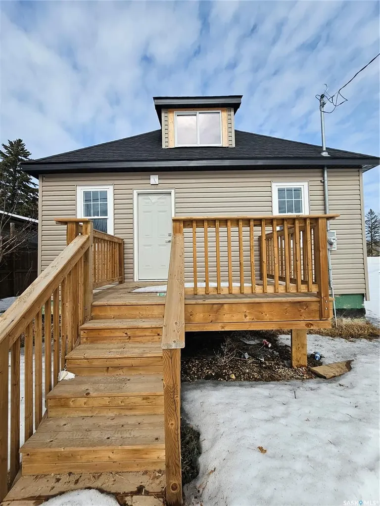 1038 Veterans Avenue Esterhazy SK S0A 0X0